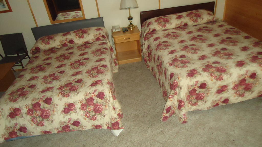 Dreamland Motel Moose Jaw Room photo