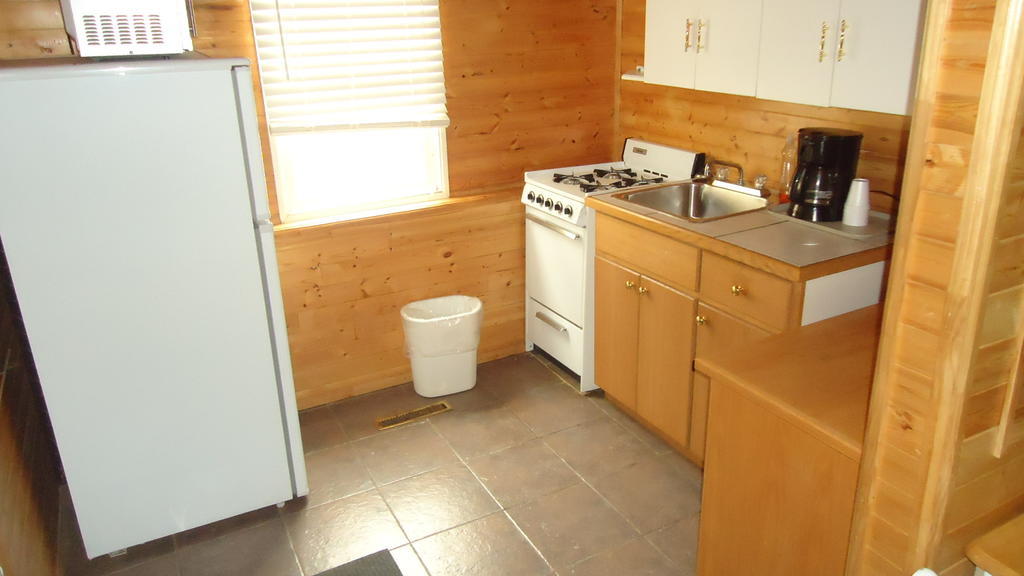 Dreamland Motel Moose Jaw Room photo