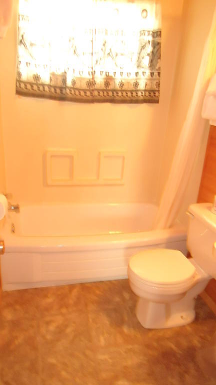 Dreamland Motel Moose Jaw Room photo